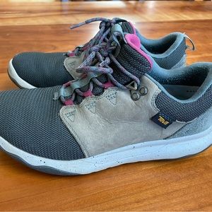 Teva women’s Arrowood waterpeoof shoe, 8.5